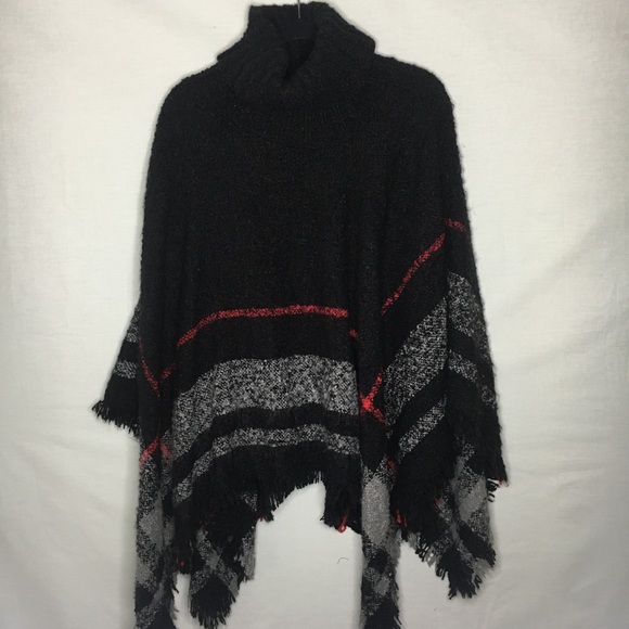 Calvin Klein Poncho - Picture 2 of 4